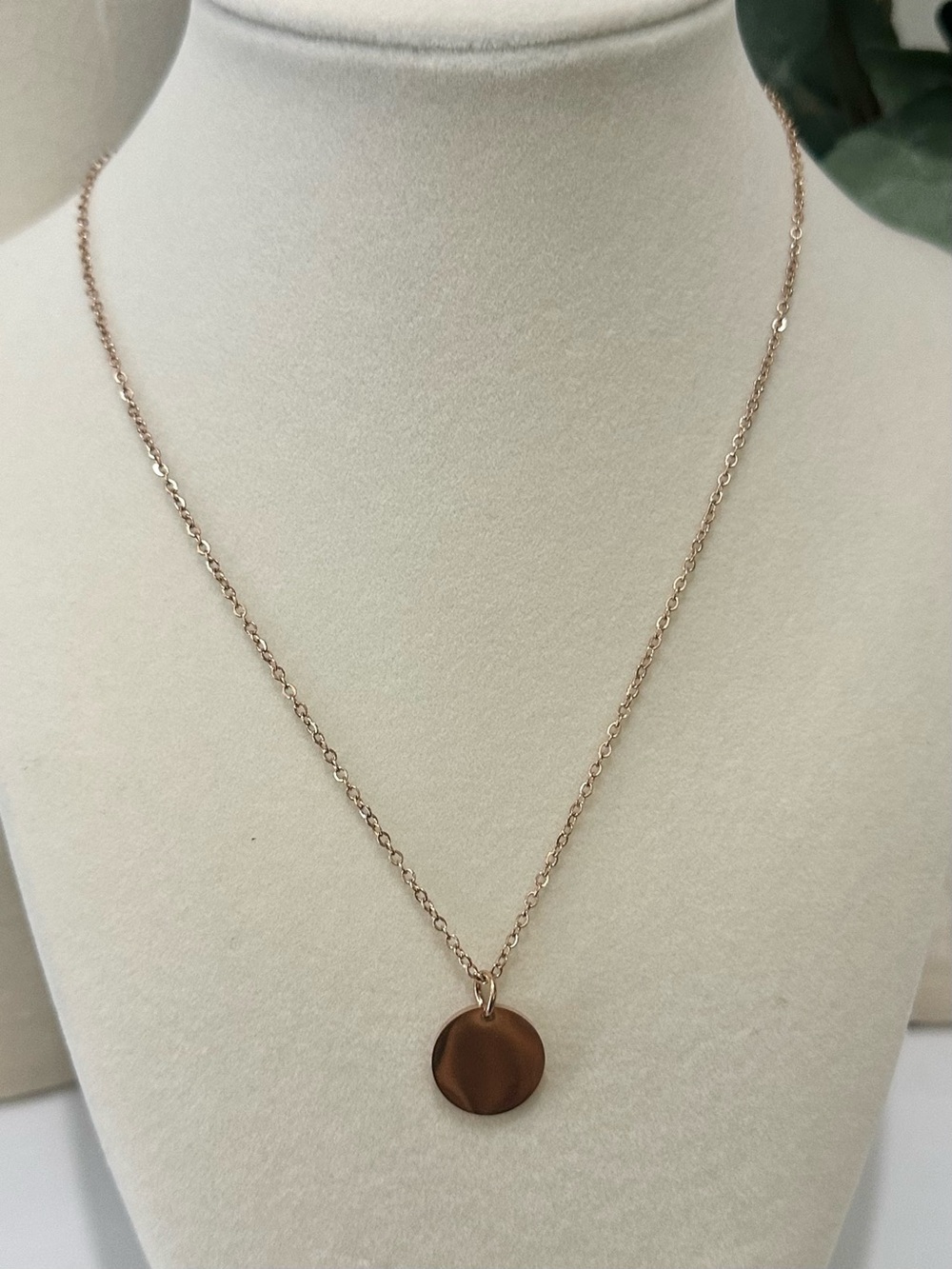 Plunder Rose Gold Necklace with engravable pendant